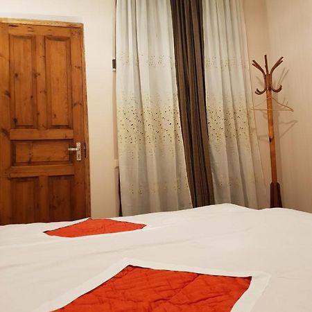 Tkhibuli Guest House Tqibuli Ngoại thất bức ảnh
