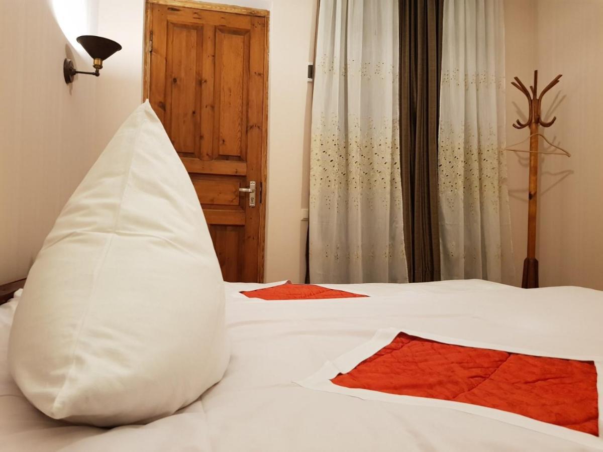 Tkhibuli Guest House Tqibuli Ngoại thất bức ảnh