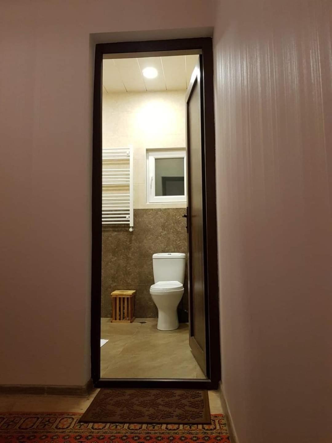 Tkhibuli Guest House Tqibuli Ngoại thất bức ảnh